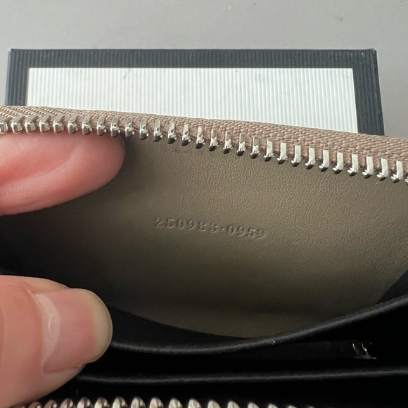 Gucci Alligator Card Case - Picture 6 of 6